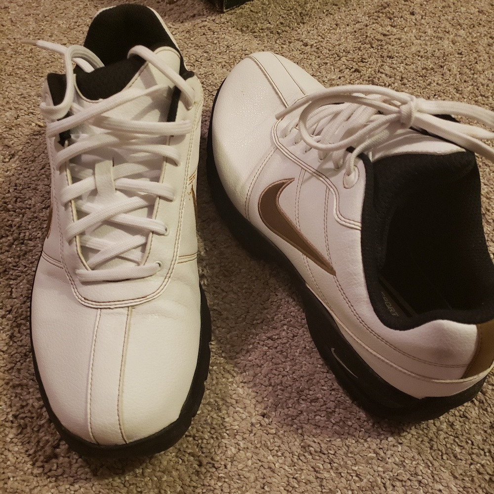 NIKE golf shoes Men's Size 9